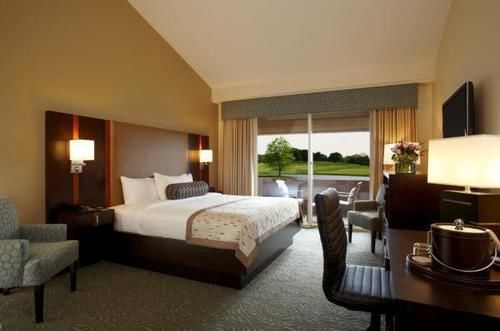 Chubb Hotel & Conference Center Lafayette Hill Bagian luar foto