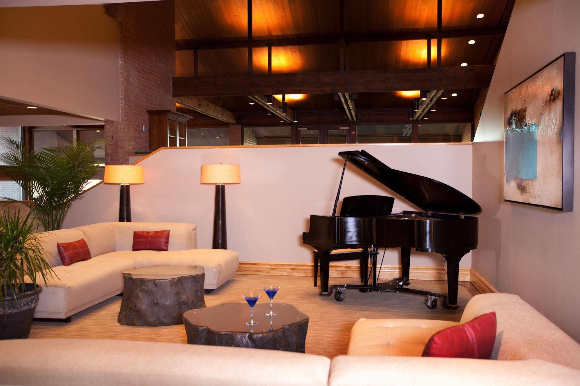 Chubb Hotel & Conference Center Lafayette Hill Bagian luar foto