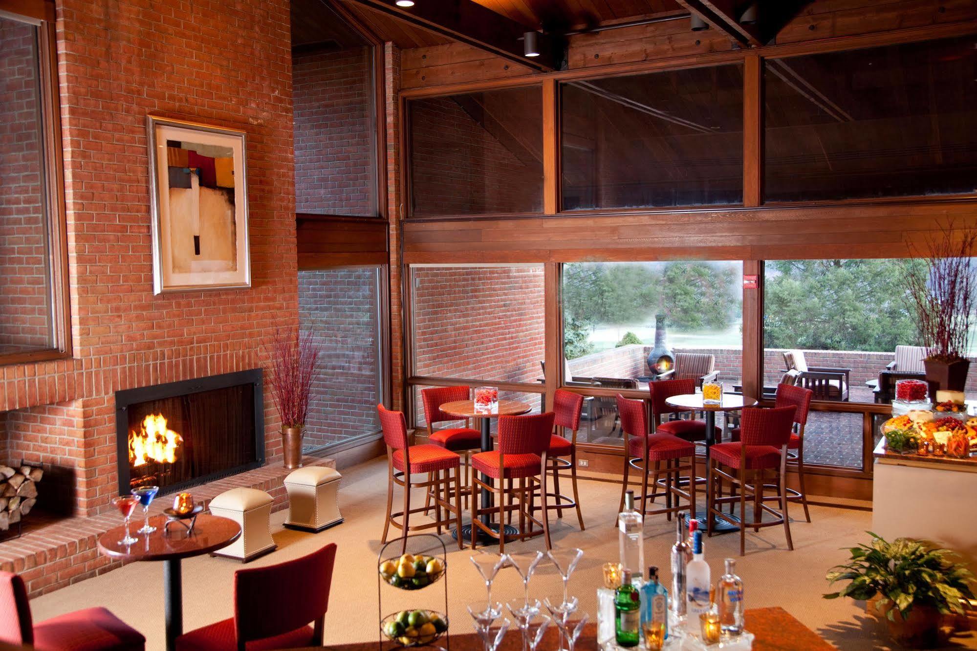 Chubb Hotel & Conference Center Lafayette Hill Bagian luar foto